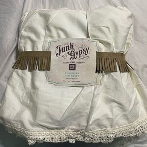 Pottery Barn Teen Junk Gypsy Bed Skirt Ivory Boho New for Full Size Bed